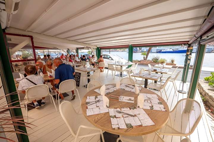 Seafront restaurant Port-Vendres